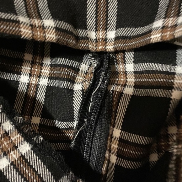 Plaid Brandy Melville Cara Skirt - Picture 5 of 5